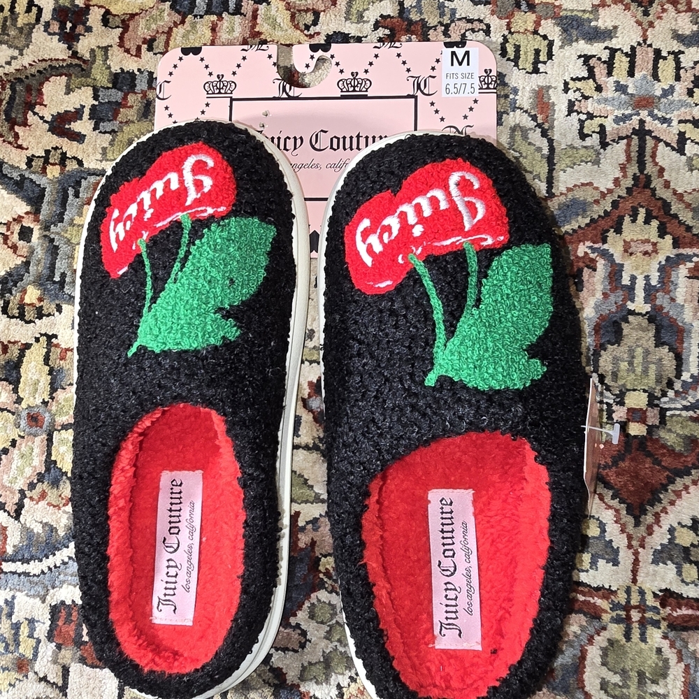 Juicy Couture Black and White Women's Slippers. Medium 6.5-7.5